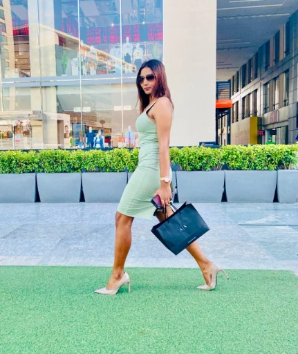 Priya Gurgaon Escort